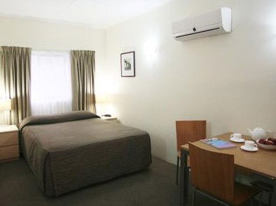 Club Motel - Mackay Tourism 5