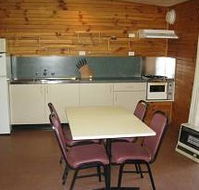 Anglers Reach Lakeside Village - Mackay Tourism