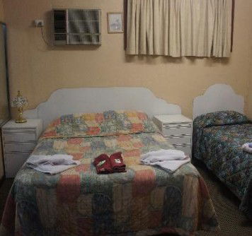 Appin Motel - Mackay Tourism 1