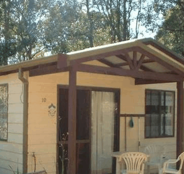 Gum Grove Chalets - Mackay Tourism
