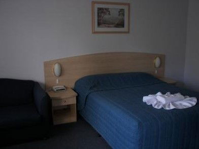 Bega Southtown Motor Inn - Mackay Tourism 3