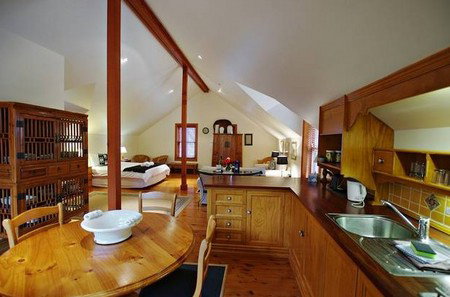 The Mews Studio Apartments - Mackay Tourism 1