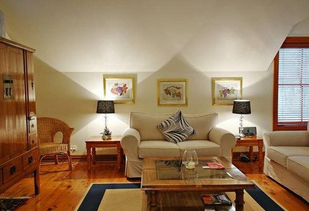 The Mews Studio Apartments - Mackay Tourism 3