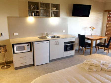 Saltair Bed And Breakfast - Mackay Tourism 2