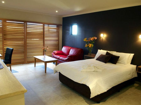 Saltair Bed And Breakfast - Mackay Tourism 4