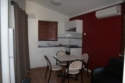 Riverside Cabin Park - Mackay Tourism 0