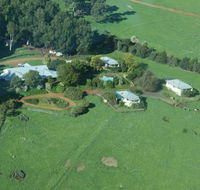 Harvey Hills Farmstay Chalets - Mackay Tourism