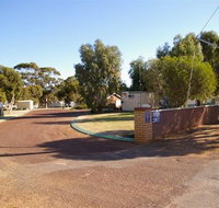 Corrigin Caravan Park - Mackay Tourism