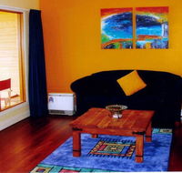 Esperance Beach House Esplanade Apartments - Mackay Tourism