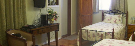 Armadale Cottage Bed And Breakfast - Mackay Tourism 1