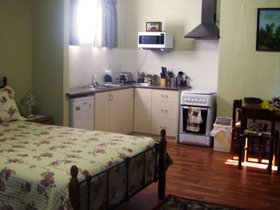 Armadale Cottage Bed And Breakfast - Mackay Tourism 2
