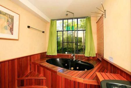 Mulberry Mansion - Mackay Tourism 1