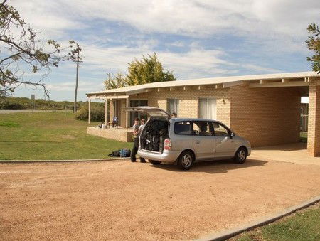 Cervantes Holiday Homes & Units - Mackay Tourism 0