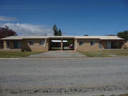 Cervantes Holiday Homes & Units - Mackay Tourism 4