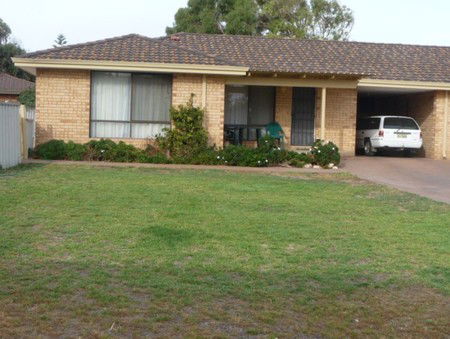 Cervantes Holiday Homes & Units - Mackay Tourism 5