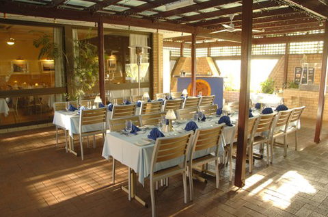 Best Western Hospitality Inn Carnarvon - Mackay Tourism 1