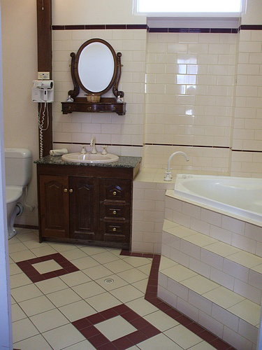 Shamrock Hotel - Mackay Tourism 1