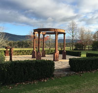 Barrengarry  Farm Cottages - Mackay Tourism