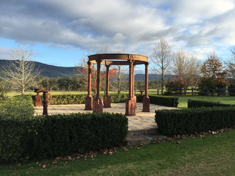 Barrengarry  Farm Cottages - Mackay Tourism 0