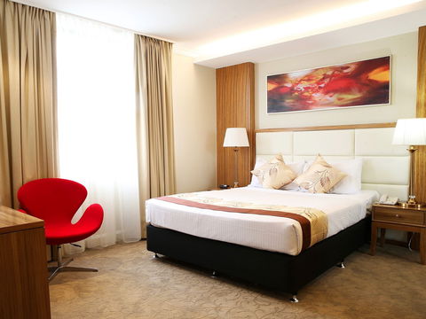 Best Western Plus Hotel Diana - Mackay Tourism 1