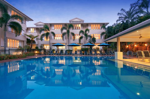 Cayman Villas Port Douglas - Mackay Tourism 0