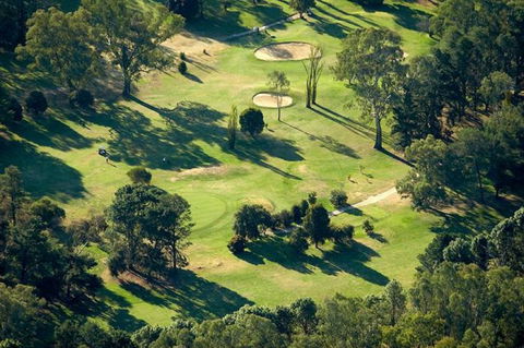 Corowa Golf Club And Motel - Mackay Tourism 1