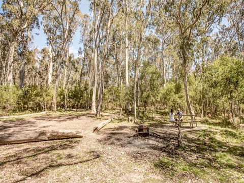 Coree Campground - Mackay Tourism 1