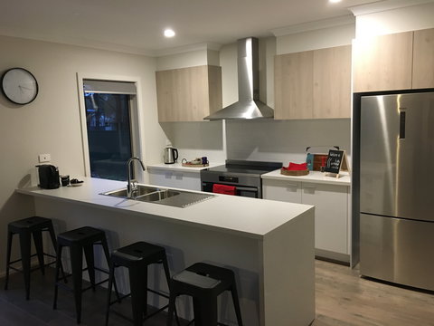 Falls Cottage Whitfield - Mackay Tourism 1