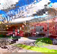 Hillview Farmstay - Mackay Tourism