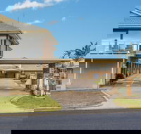 Hybiscus Waterfront Apartments - Mackay Tourism