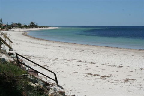 Lucky Bay RV Park - Mackay Tourism 0
