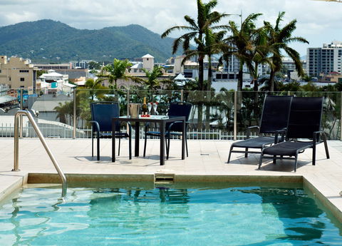 Park Regis City Quays - Mackay Tourism 0