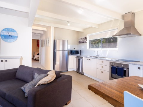 Seaview Getaway | Dunbogan - Mackay Tourism 1