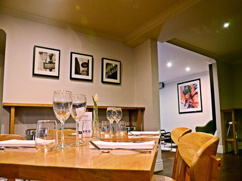 The Waverley International Hotel - Mackay Tourism 2