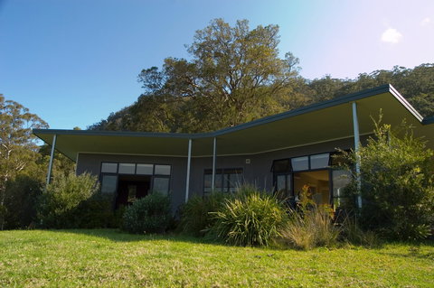 The Heavens Mountain Escape - Mackay Tourism 1