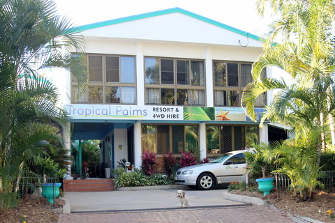 Tropical Palms Resort & 4WD Hire - Mackay Tourism 1