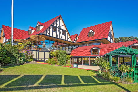 Village Family Motor Inn - Mackay Tourism 0