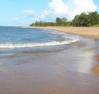 Wagait Beach Holiday Houses - Mackay Tourism