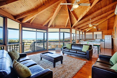 3 Henley Street - Goolwa Beach - Mackay Tourism 2
