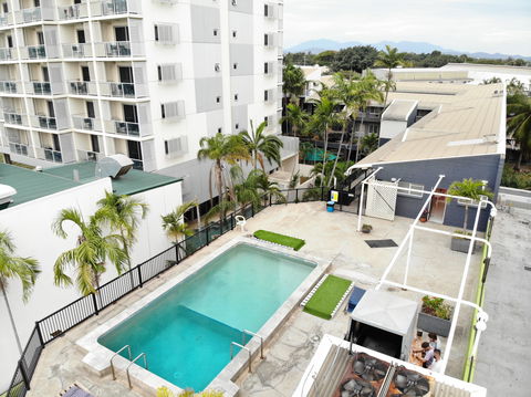 Adventurers Backpackers Resort - Mackay Tourism 1