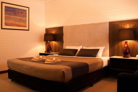 Angaston Vineyards Motel - Mackay Tourism 0