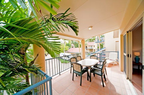 At Beach Court Holiday Villas - Mackay Tourism 1