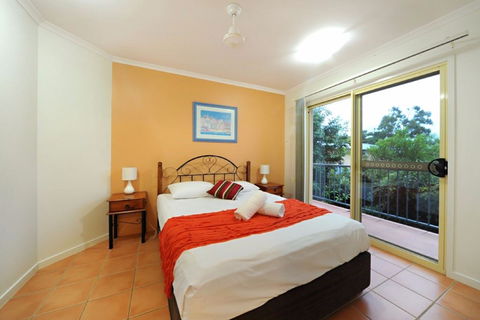 At Beach Court Holiday Villas - Mackay Tourism 2