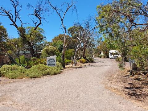 Beautiful Valley Caravan Park - Mackay Tourism 0