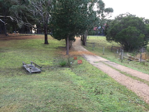 Bells Estate Great Ocean Road Cottages - Mackay Tourism 1