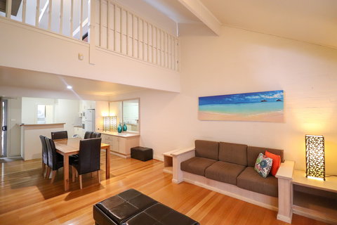 Blackbutt Family Loft Townhouse - Mackay Tourism 2