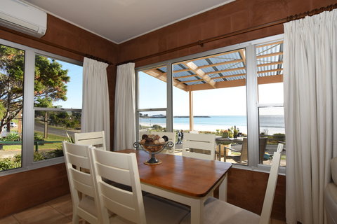Cape View Cottage - Mackay Tourism 2