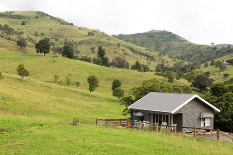 Country Mile Escape - Mackay Tourism 0