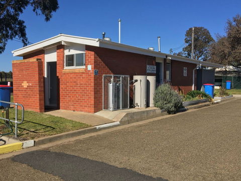 Harden Caravan Park - Mackay Tourism 2