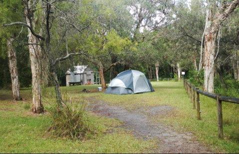 Kylies Hut Walk-in Campground - Mackay Tourism 0